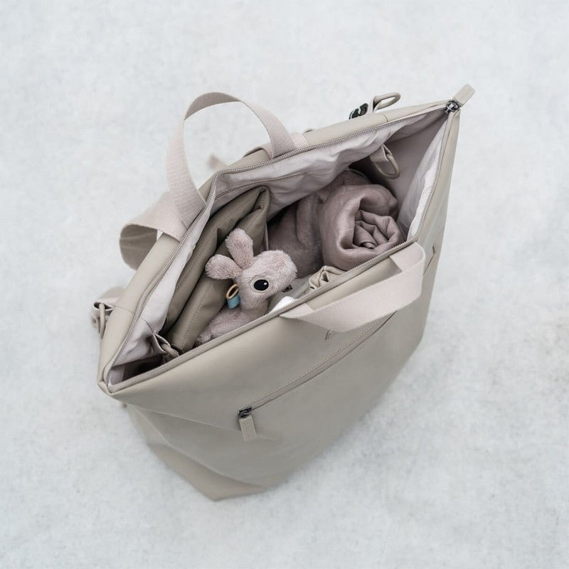 Bambinista - DONE BY DEER - Toys - DONE BY DEER Changing Backpack - Sand