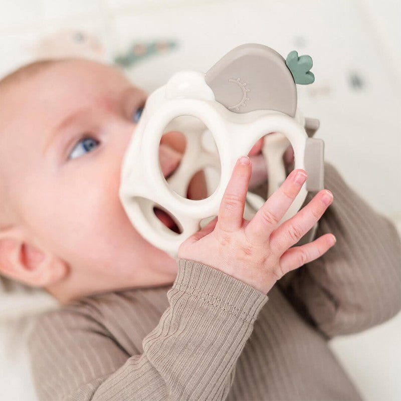 Bambinista - DONE BY DEER - Toys - DONE BY DEER Grip & Teether Toy Sheepy