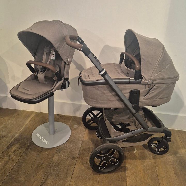 maxi cosi carry cot EX DISPLAY Maxi Cosi Fame with Carrycot – Twillic Truffle – Bambinista