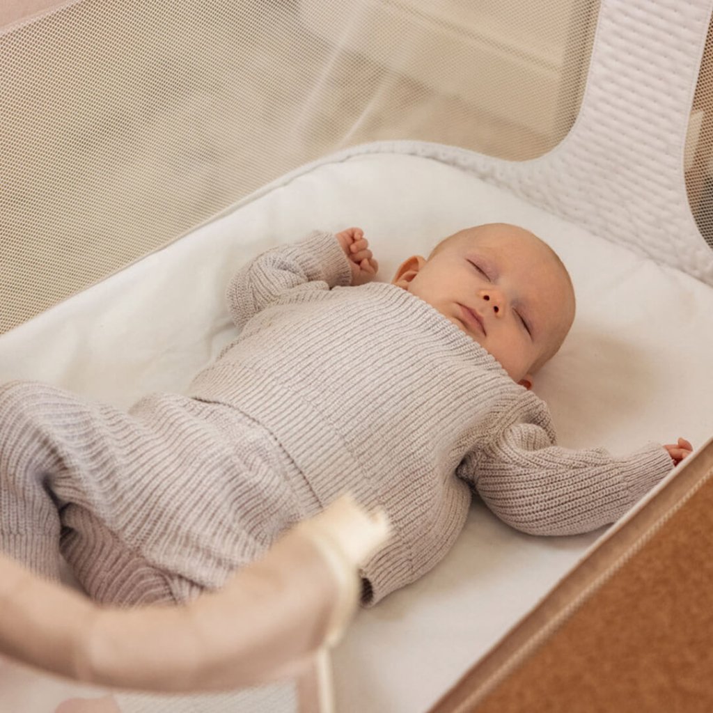 Bambinista - OBABY - Furniture - OBABY Cloud Bedside Crib - Oatmeal