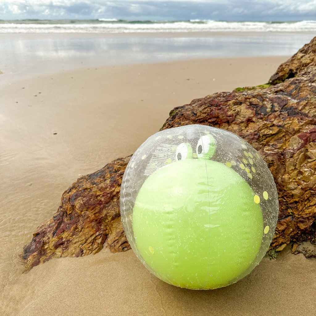 Bambinista-SUNNYLIFE--SUNNYLIFE 3D Inflatable Beach Ball Cookie the Croc Light Khaki