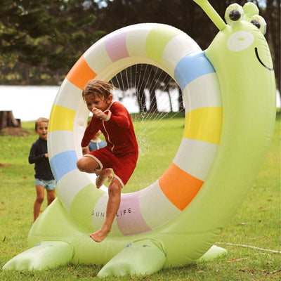 Bambinista-SUNNYLIFE--SUNNYLIFE Snail Giant Sprinkler Into the Wild Multi