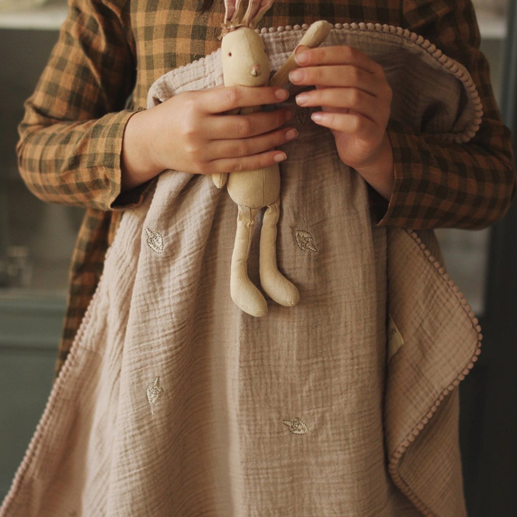 Bambinista-AVERY ROW-Blankets-AVERY ROW Embroidered Muslin Blanket - Mushroom