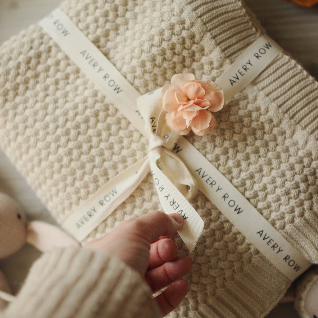 Bambinista-AVERY ROW-Blankets-AVERY ROW Plait Knit Baby Blanket - Oat
