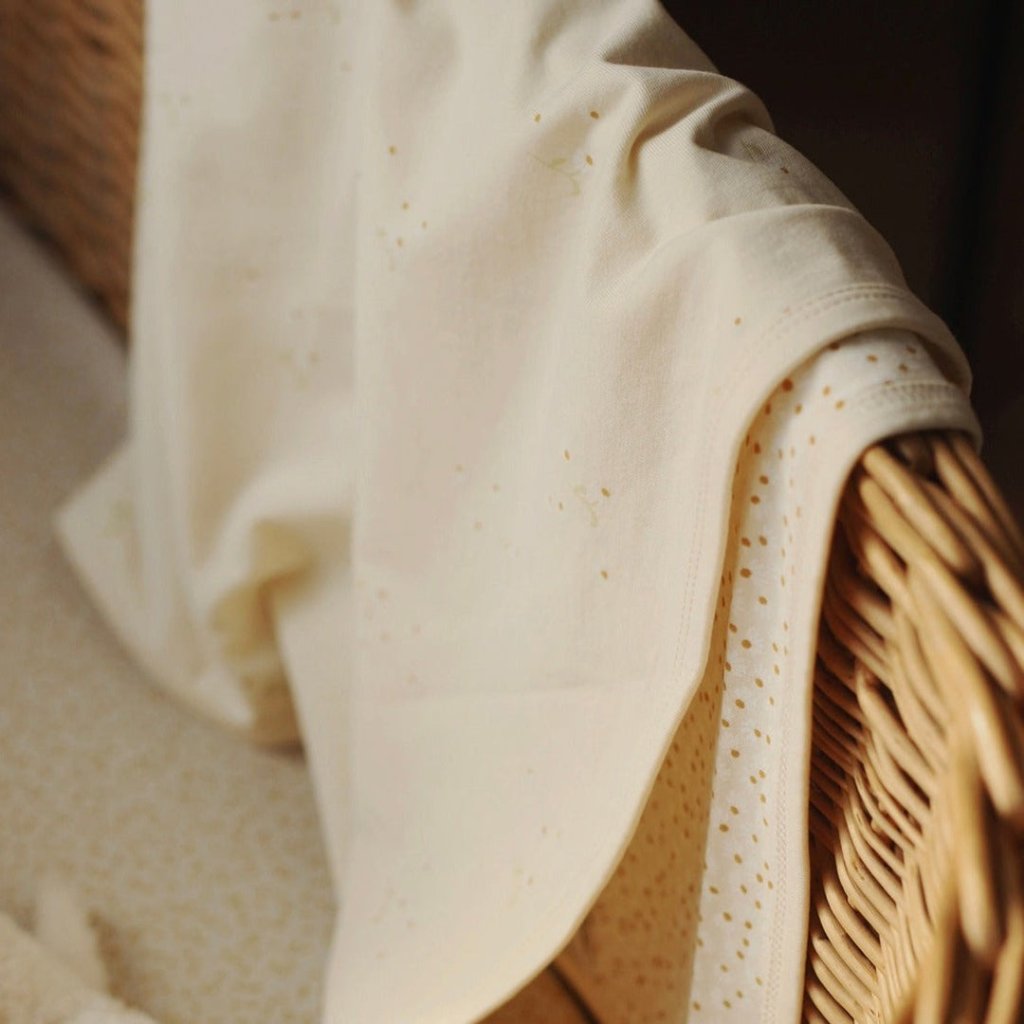 Bambinista-AVERY ROW-Blankets-AVERY ROW Printed Reversible Blanket - Wild Chamomile / Daisy Meadow