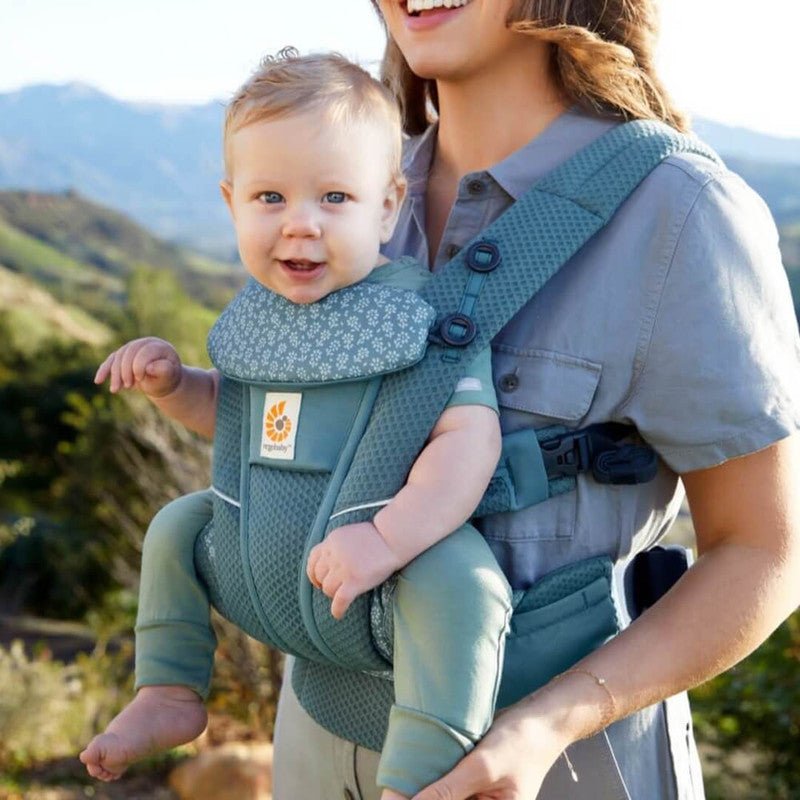 Bambinista-ERGOBABY-Carriers-ERGOBABY Omni Breeze Baby Carrier - Twilight Blue Daisies