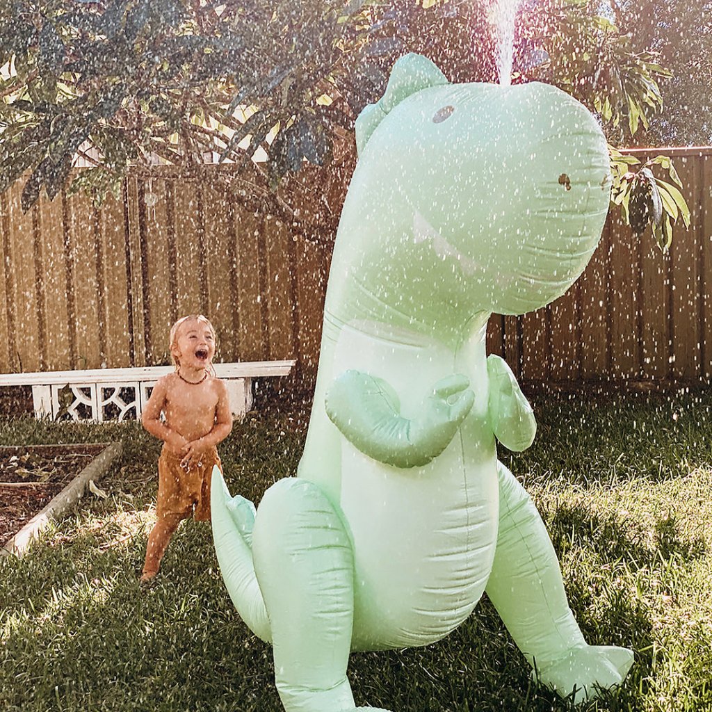 Bambinista-SUNNYLIFE--SUNNYLIFE Inflatable Giant Sprinkler Sur?ng Dino