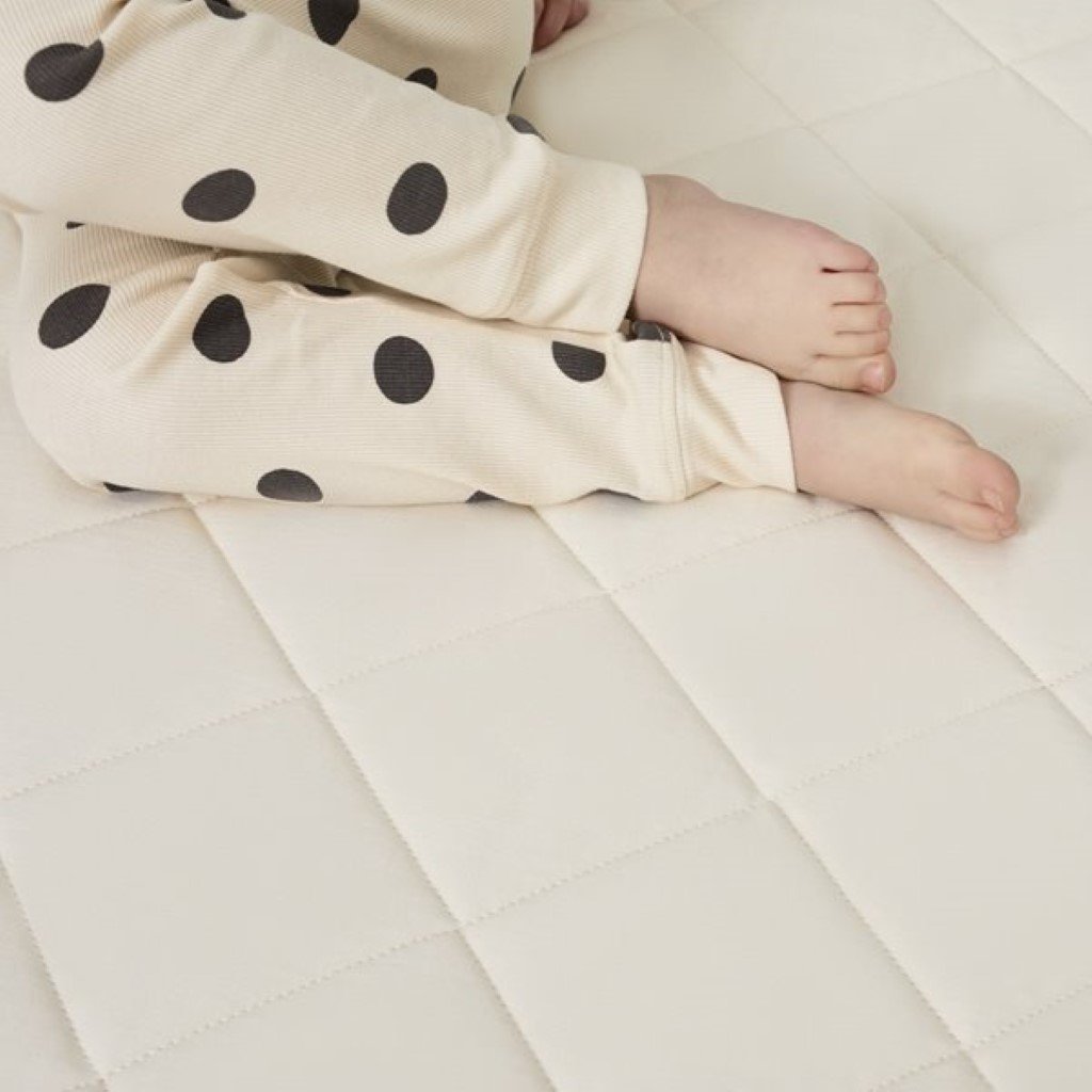 THE LITTLE GREEN SHEEP Natural Junior Mattress 90x200cm Bambinista