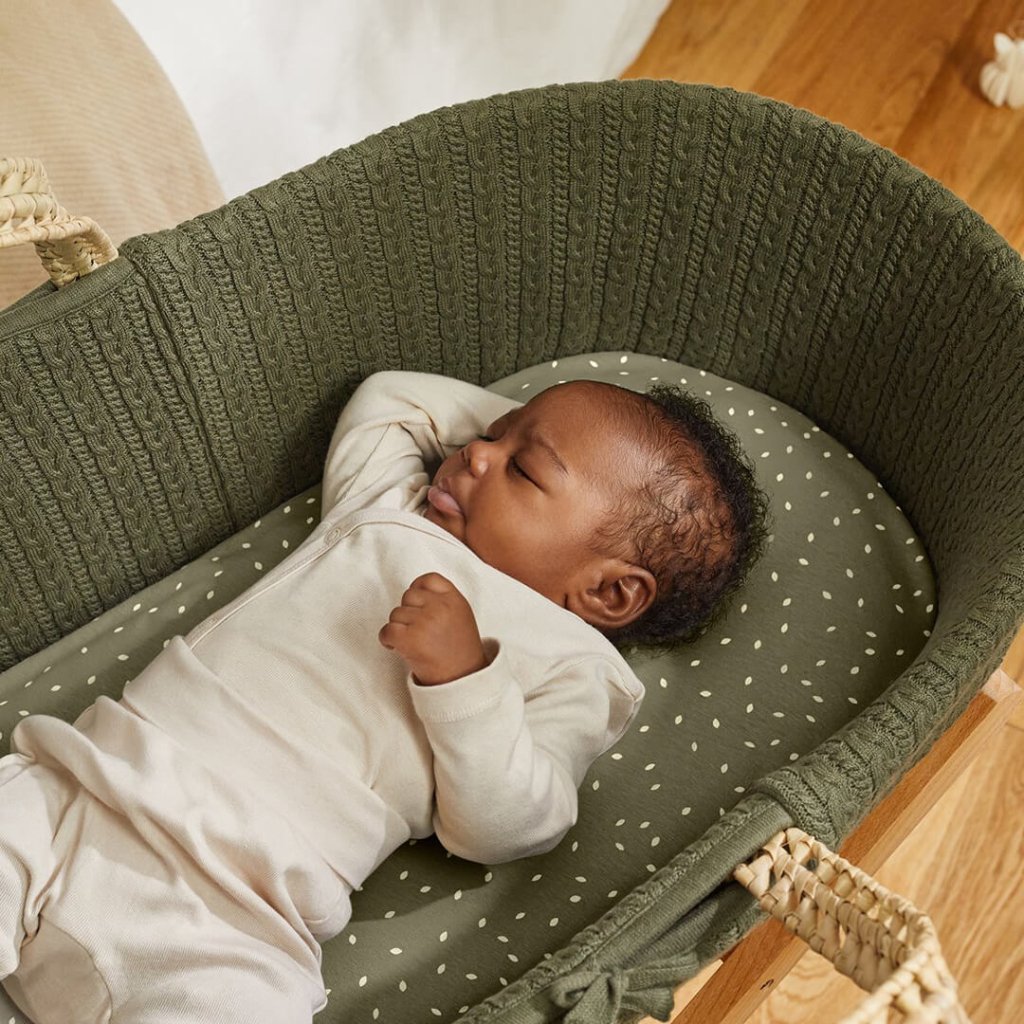 Bambinista-THE LITTLE GREEN SHEEP-Bedding-THE LITTLE GREEN SHEEP Organic Knitted Moses Basket & Mattress - Juniper