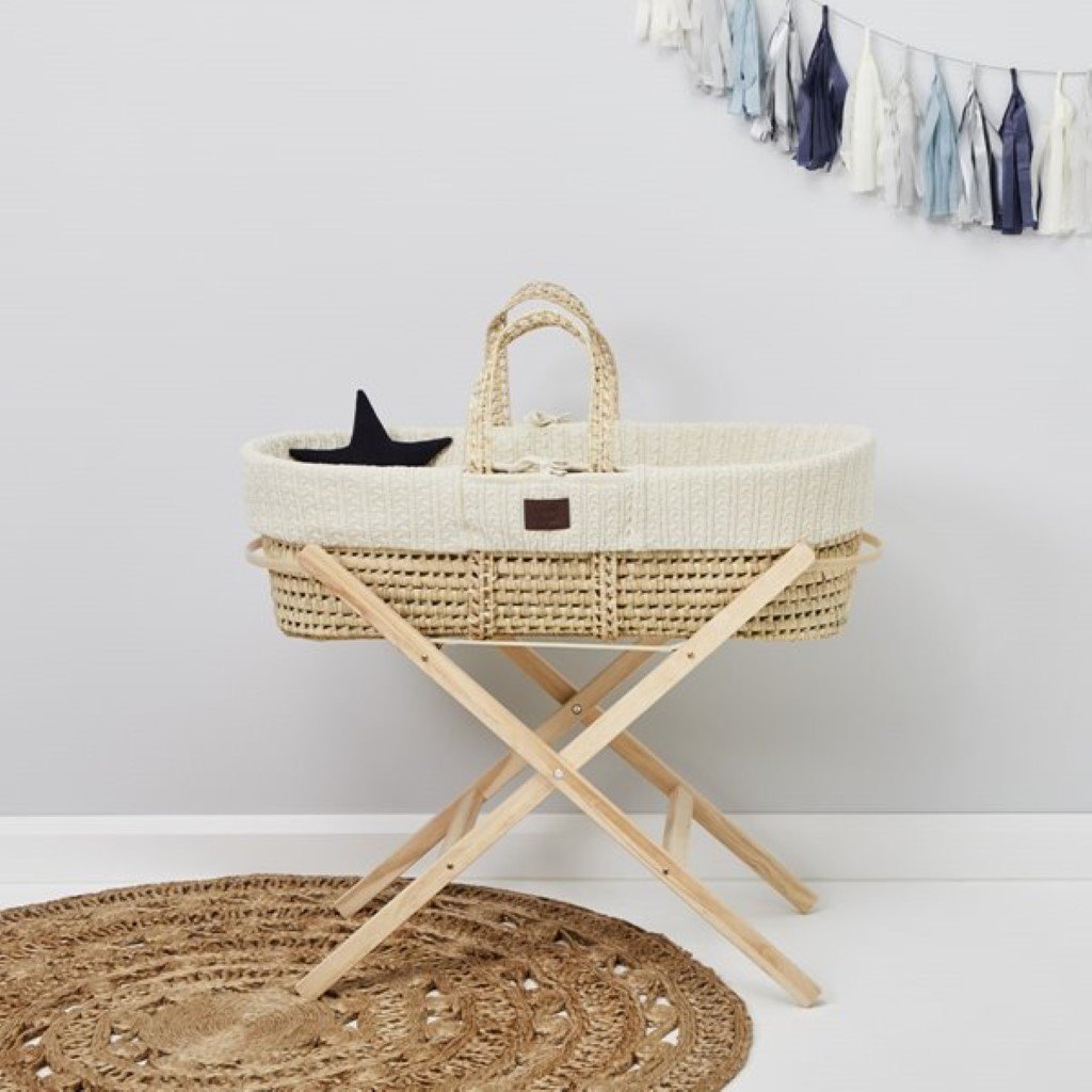 Bambinista-THE LITTLE GREEN SHEEP-Furniture-The Little Green Sheep Organic Knitted Moses Basket & Mattress - Linen